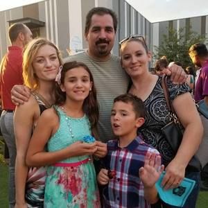 Meet your Posher, Elizabeth